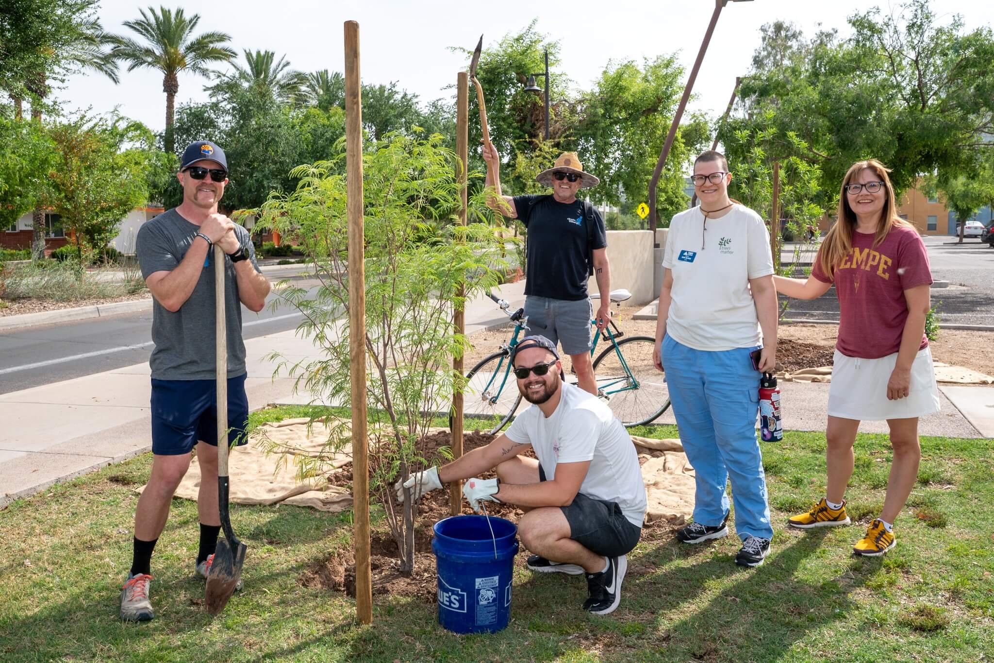 Tempe Leadership tree planting day